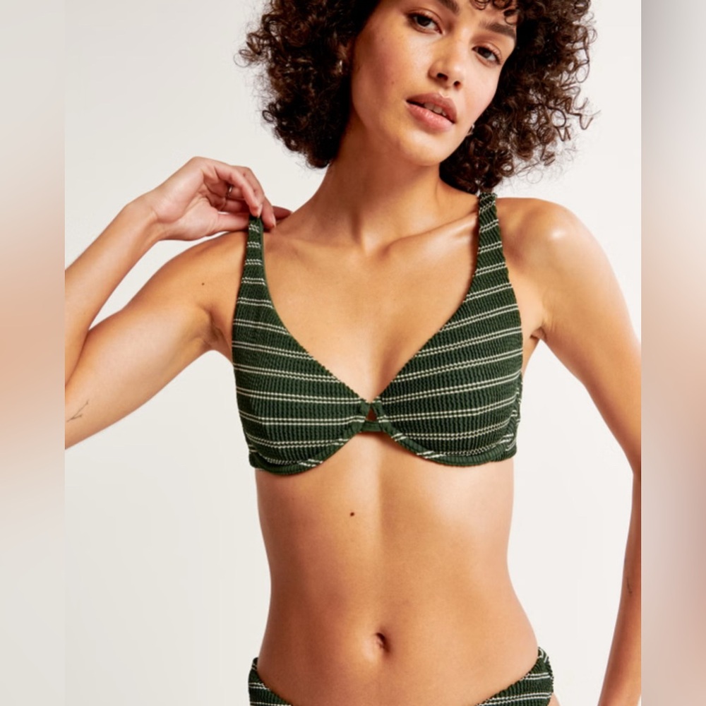 Abercrombie Curve Love Underwire Bikini Top